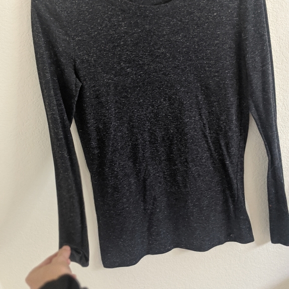 Victoria's secret long sleeve top - Picture 2 of 5